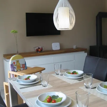 Ferienhaus In Mit Grill, Garten Und Terrasse *