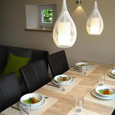 Ferienhaus In Mit Grill, Garten Und Terrasse