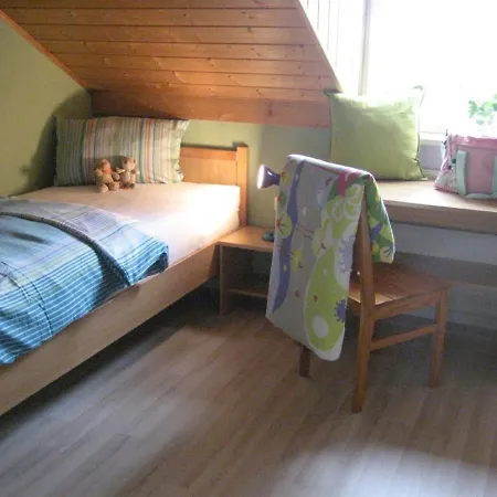 Ferienhaus In Mit Grill, Garten Und Terrasse *